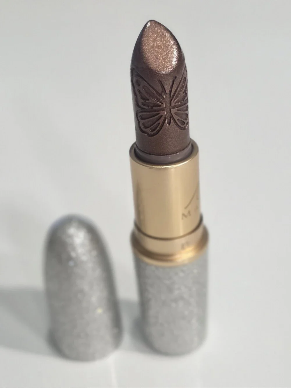 MAC x Mariah Carey I Get So OOC Frost Lipstick Limited Edition